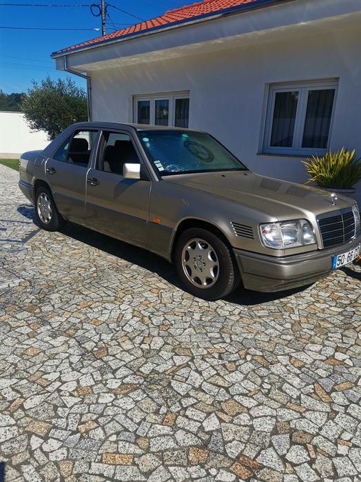 Mercedes-Benz E250 Turbodiesel (W124)