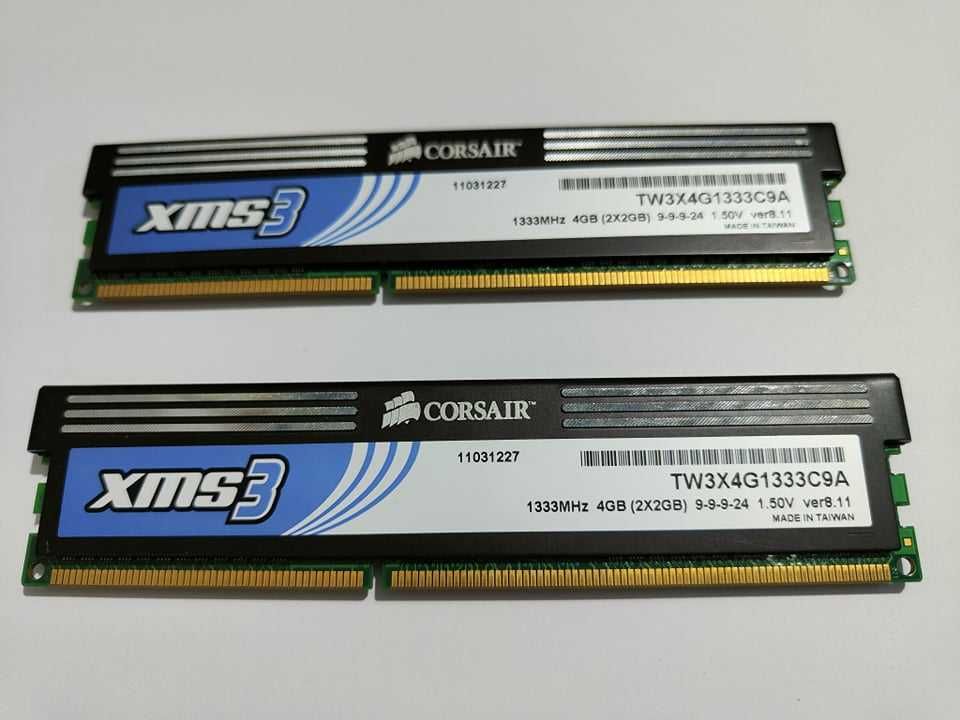 Memória RAM DDR3 CORSAIR TW3X4G1333C9A (2x 2GB - 1333 MHz)