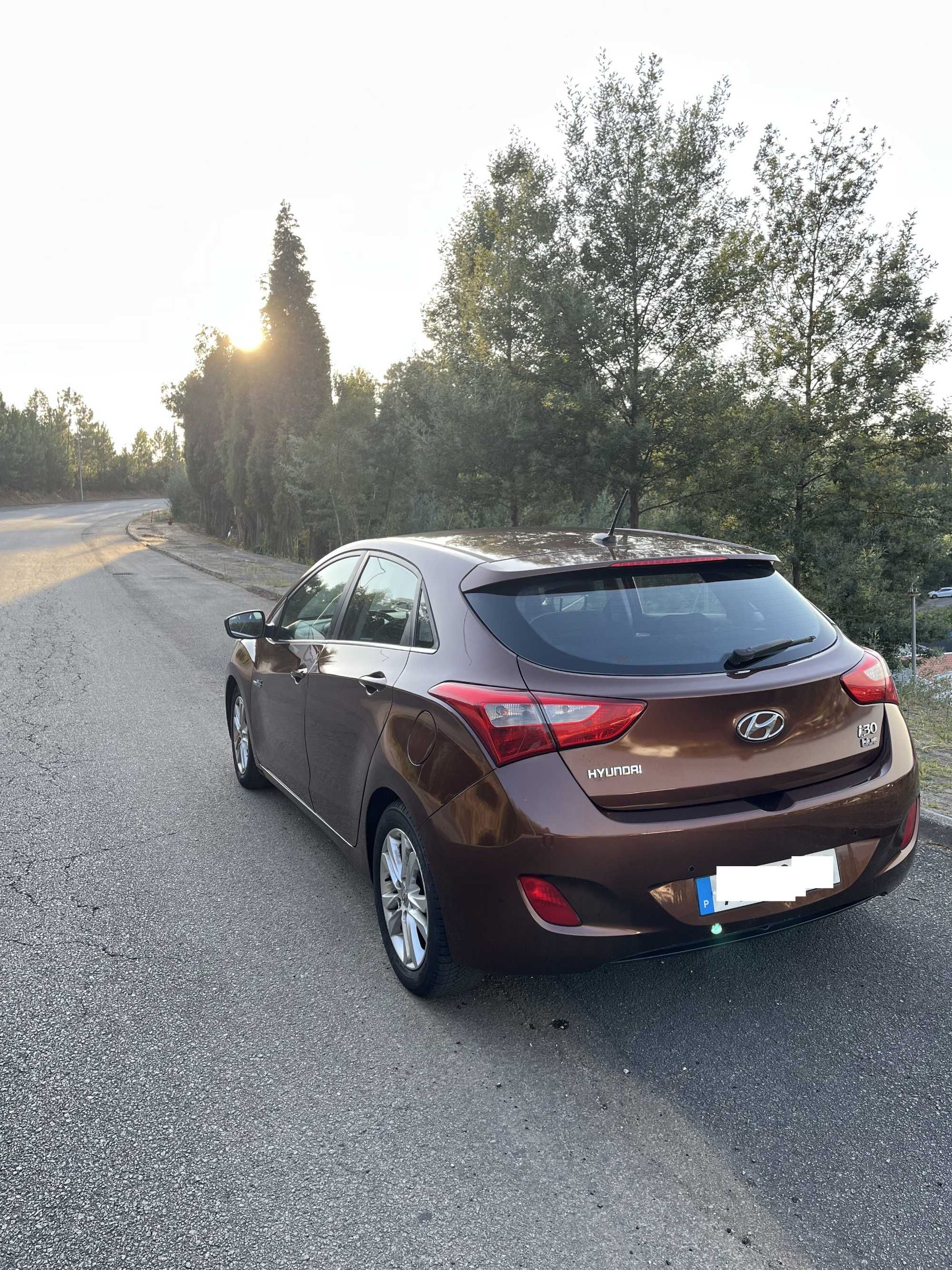 2013 Hyundai COMO NOVO i30 blue drive