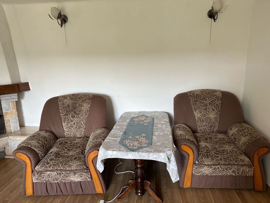 Диван з двома кріслами