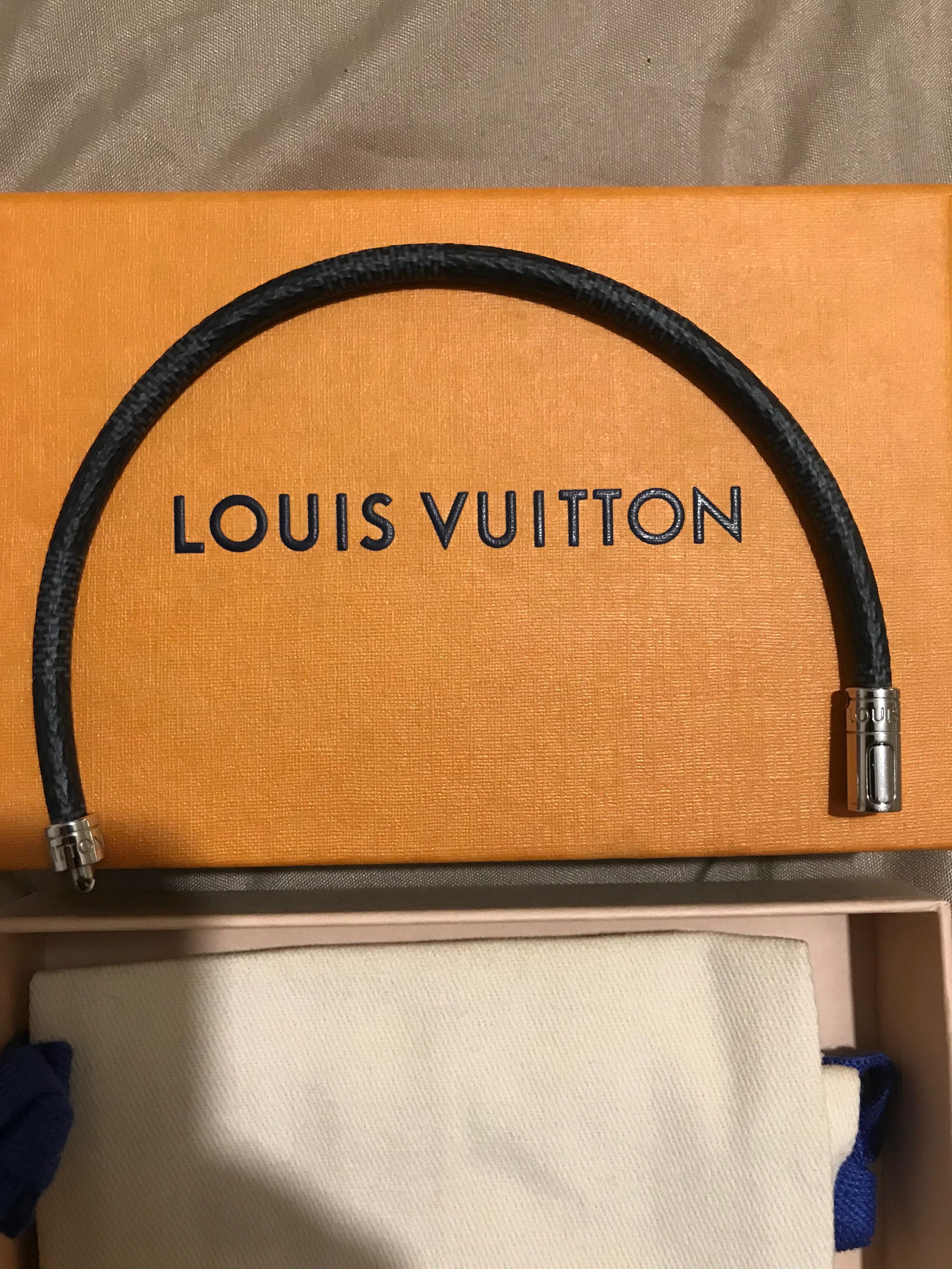 Pulseira original em pele Louis Vuitton (Nova)