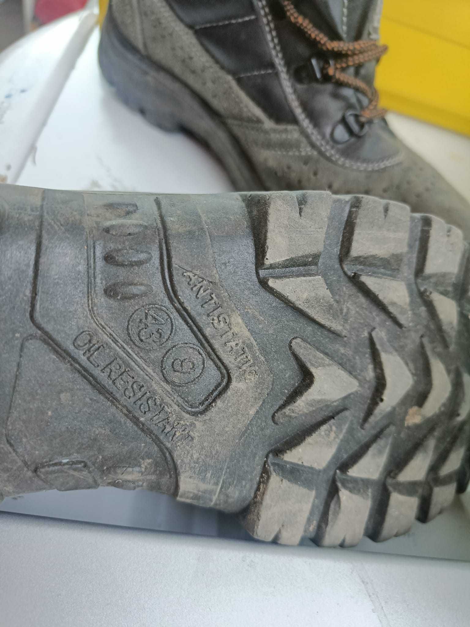 Buty z noskiem BETA rozmiar 43 wkładka 28,5 cm - mało używane - wysyłk