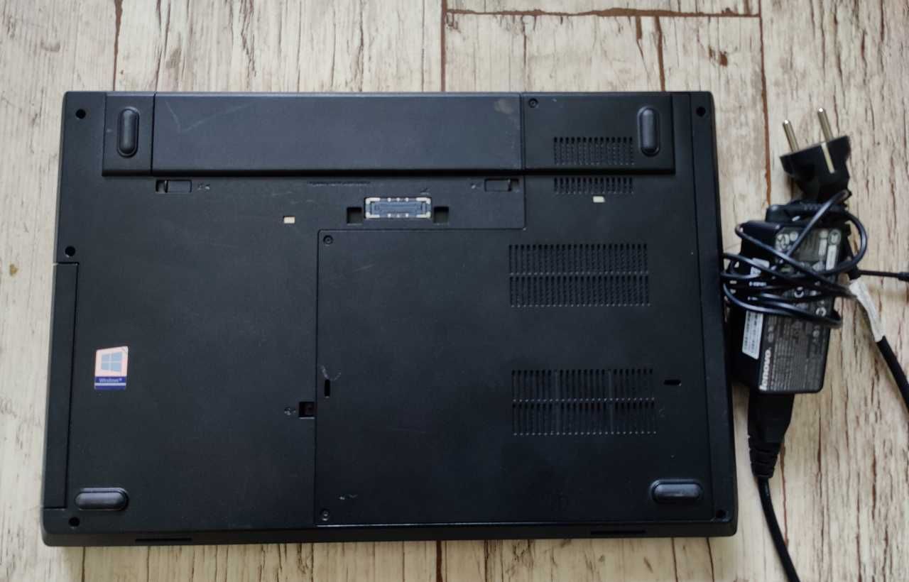 Laptop Lenovo L570 15.6" FHD I5 7200u 8/240GB SSD bat 13h