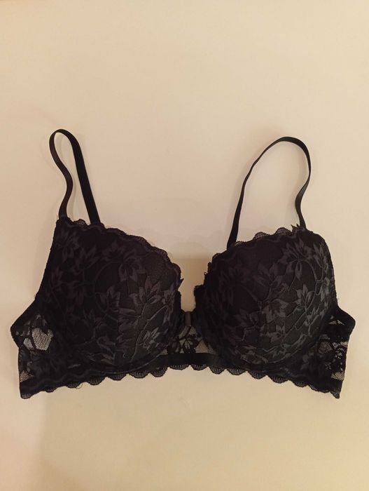 Бюстгальтер черный c застежкой спереди новый