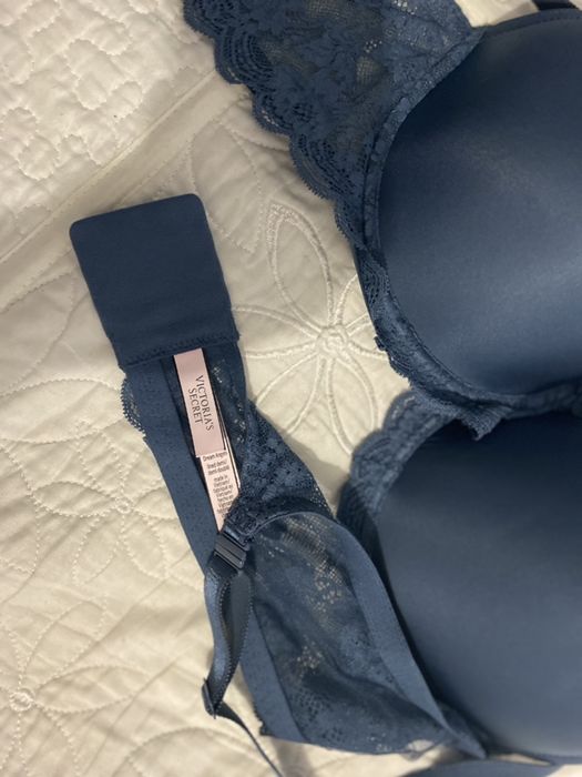 Розкішний новий бюст Victoria Secret чашка D об''єм 95-105 см