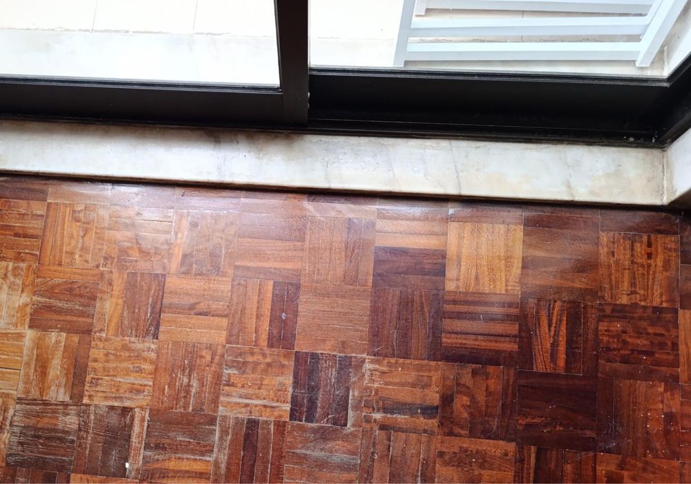 Serviços de pintura, decoração e restauração em geral.