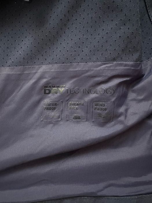 Продам куртку Mammut Hardshell