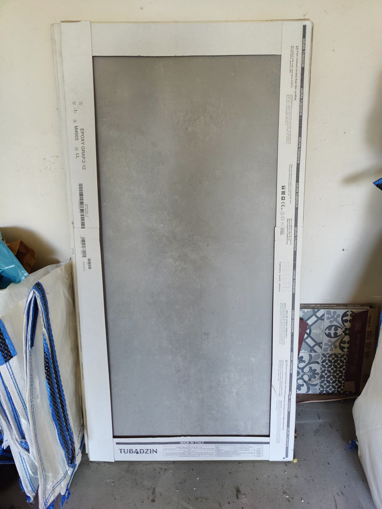 Płytki Tubądzin EPOXY GREY 2 119,8x59,8
EPOXY GREY 2 119,8x59,8Tubądzi