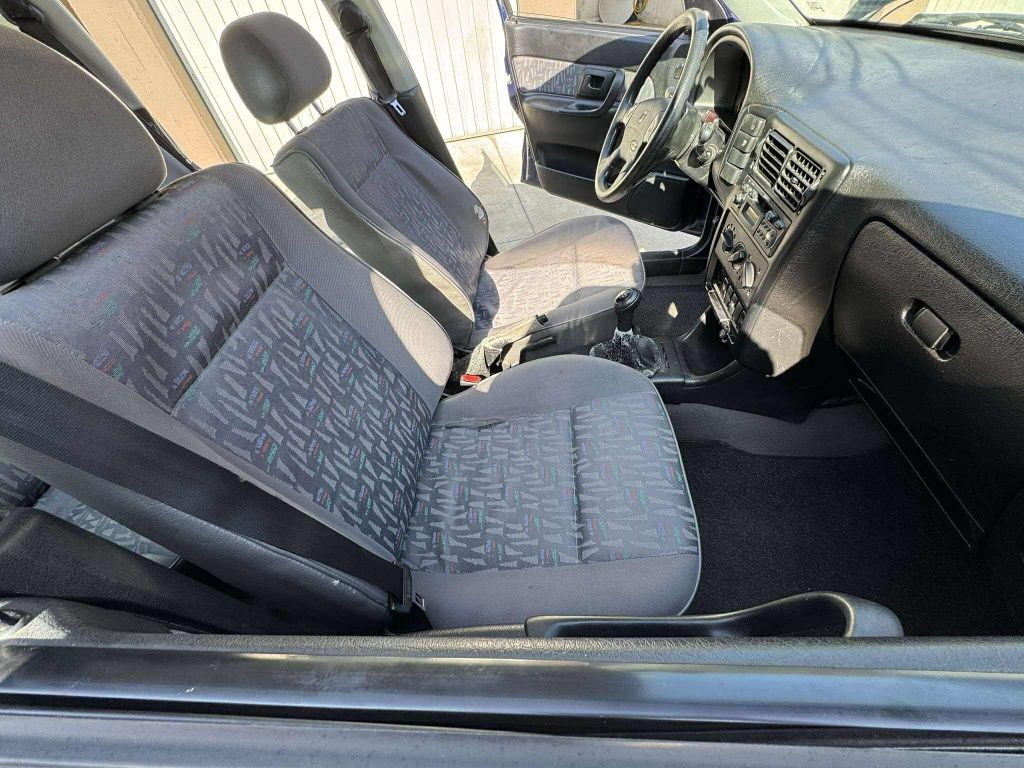 SEAT CÓRDOBA 99 gasolina