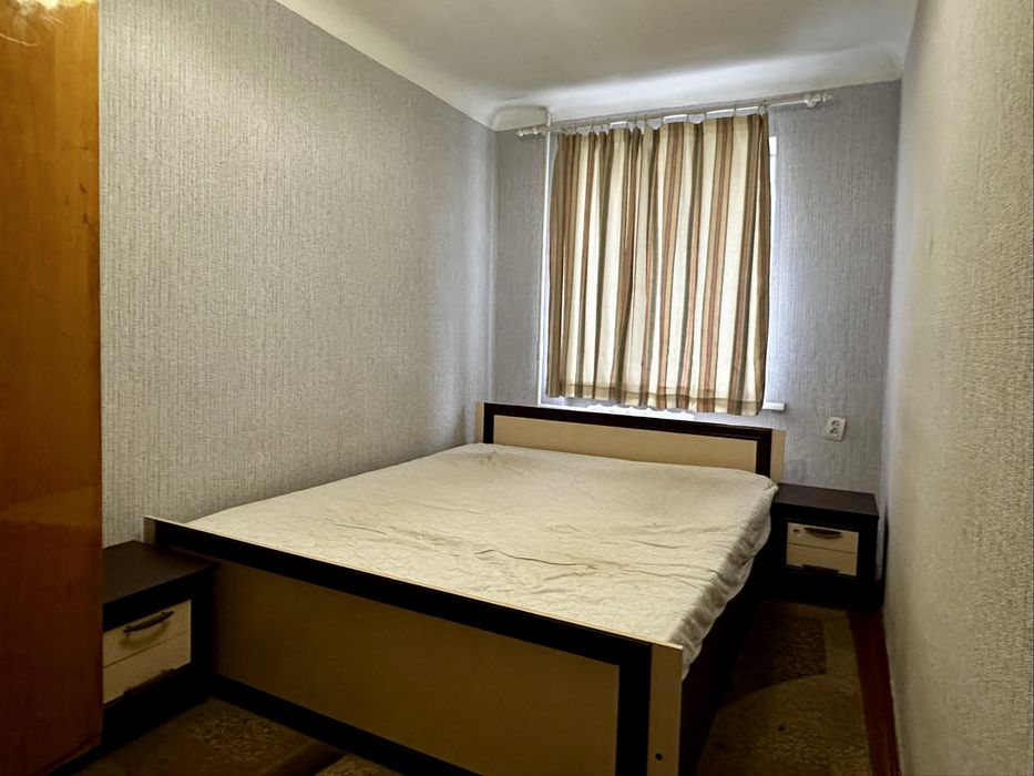 Двокімнатна на Степана Бандери