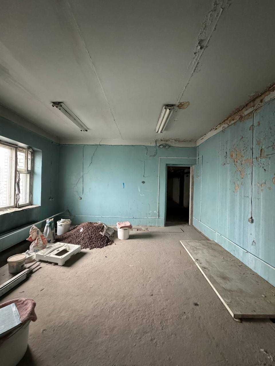 Комерційне приміщення 184 кв.м в 10 хвилинах від вокзалу БЕЗ %