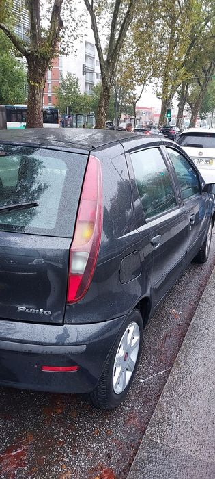 Aluguer carro Fiat Punto 1.3 Diesel 2005