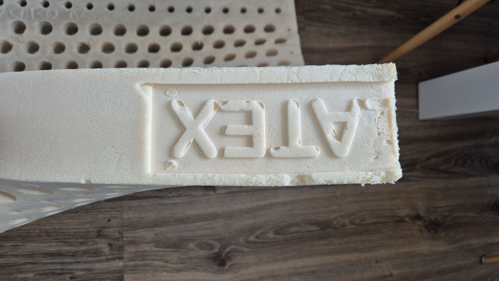Łóżko regulowane metalowe IKEA MINNEN z materacem lateksowym 80x200