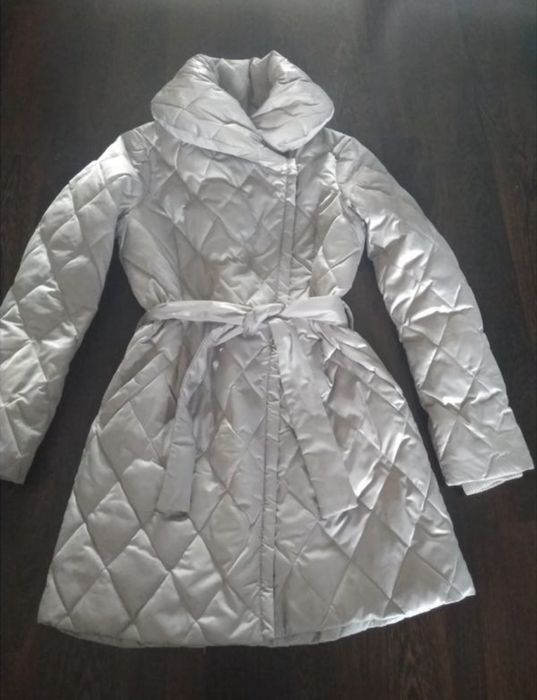 Пухове стьобане пальто Sisley