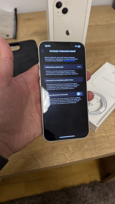 Telefon Apple iPhone 13 biały 128gb idealny