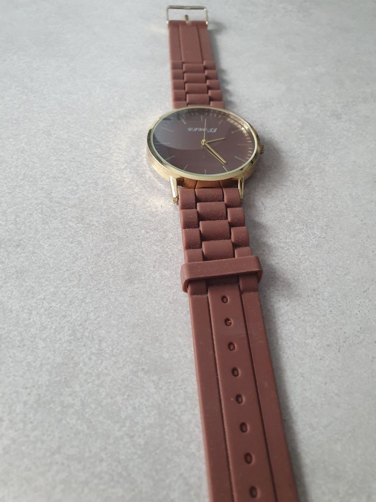Nowy zegarek gumowy złoty brązowy elegancki z regulacją