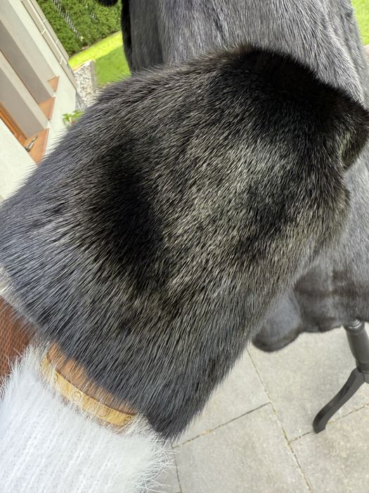 Futro z norek S black lama okazja