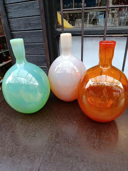 Kolekcjonerskie butle Alicja  Z.Horbowe.go