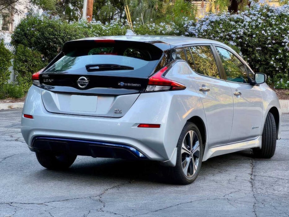 Nissan LEAF SV PLUS      2019