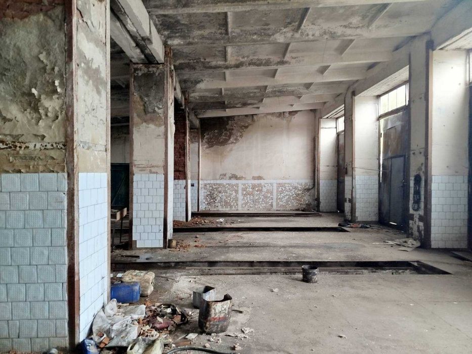 Будівля з усіма комунікаціями, площею 846,3 кв.м, Хмельницька обл.