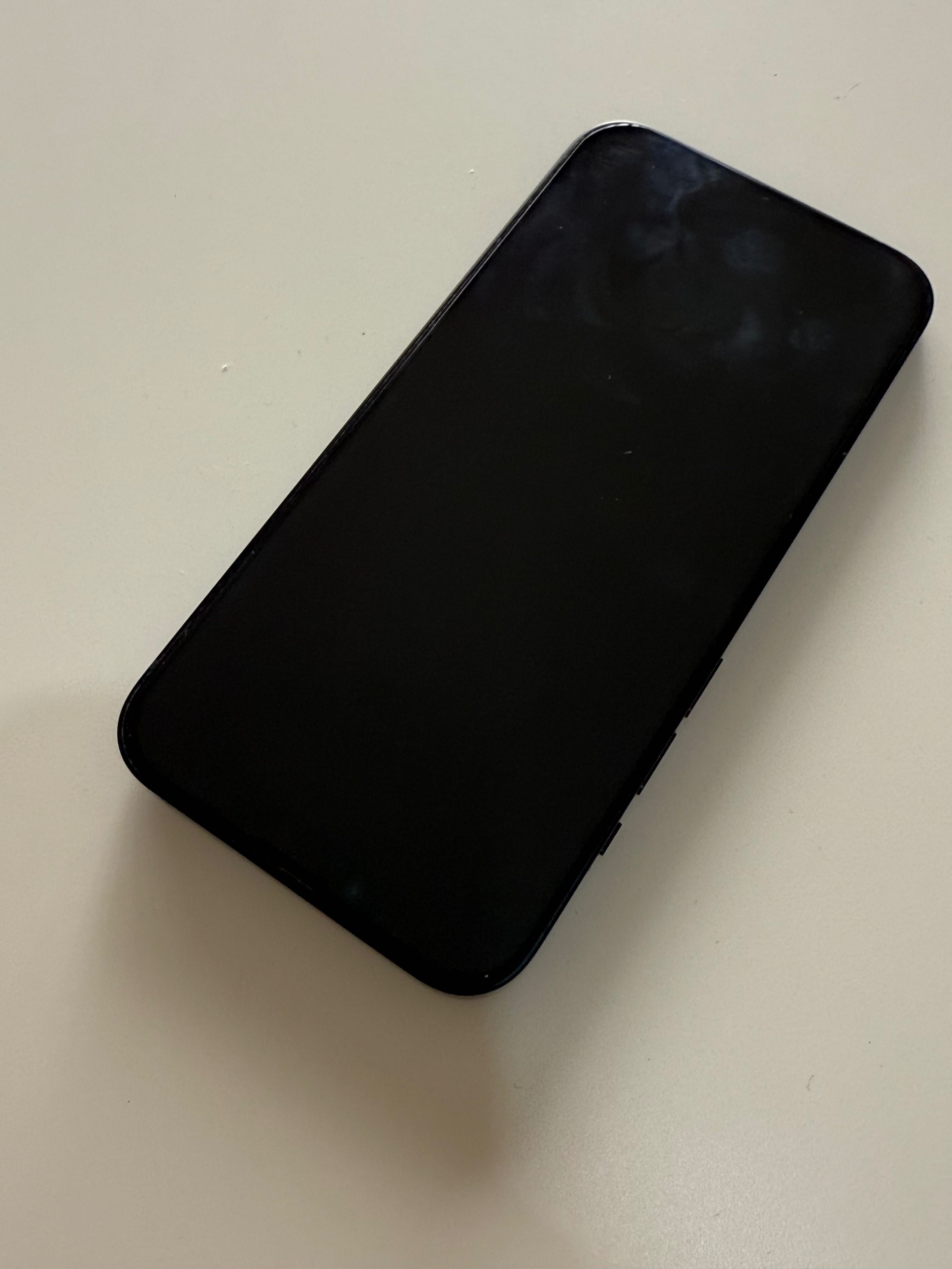 iPhone 14 como novo