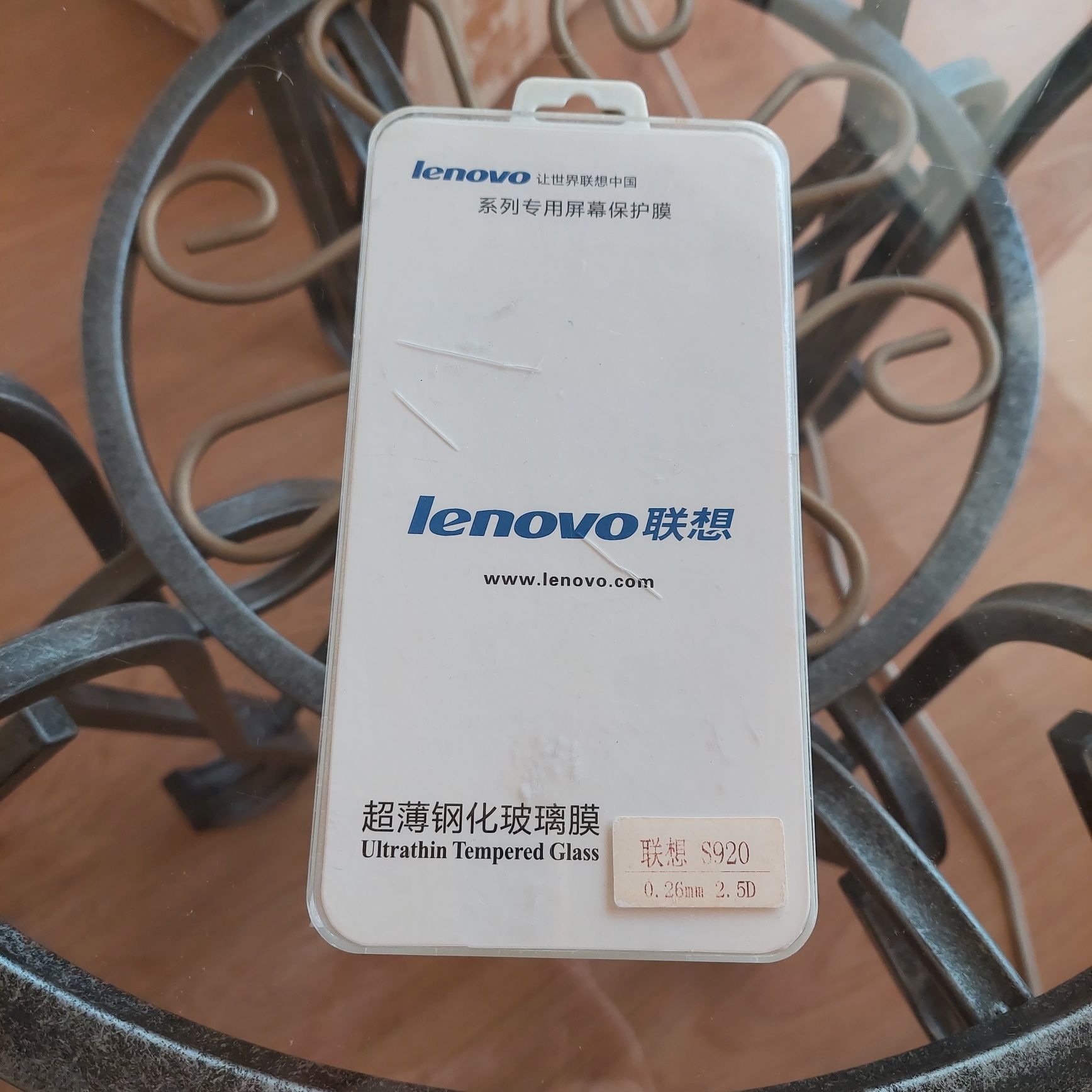 Захисне скло для смартфона Lenovo S920.