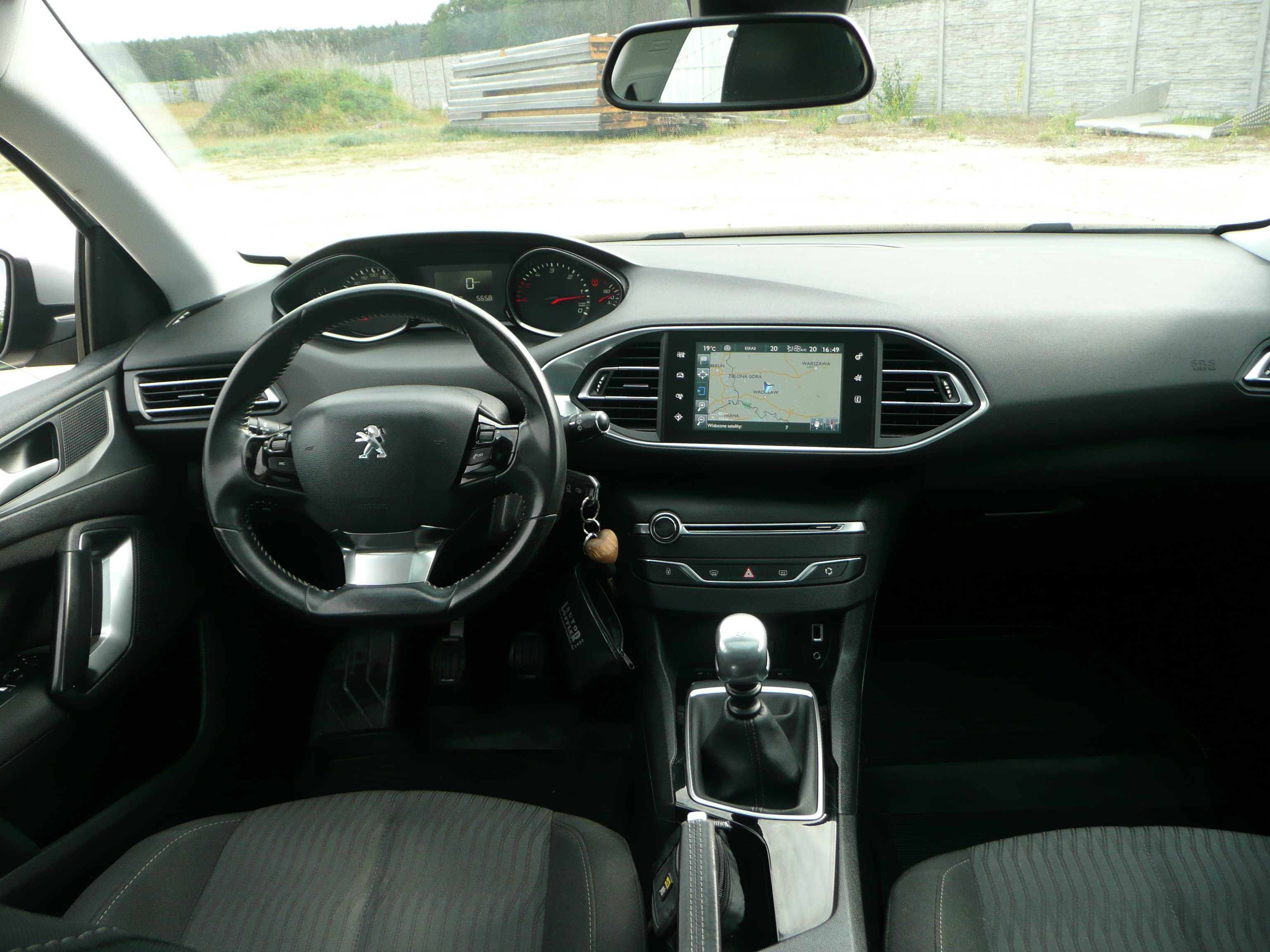 Peugeot 308 1.6HDI 120 KM  2015rok  panorama