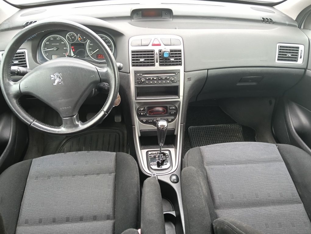 Peugeot 307 - automático - 132000km