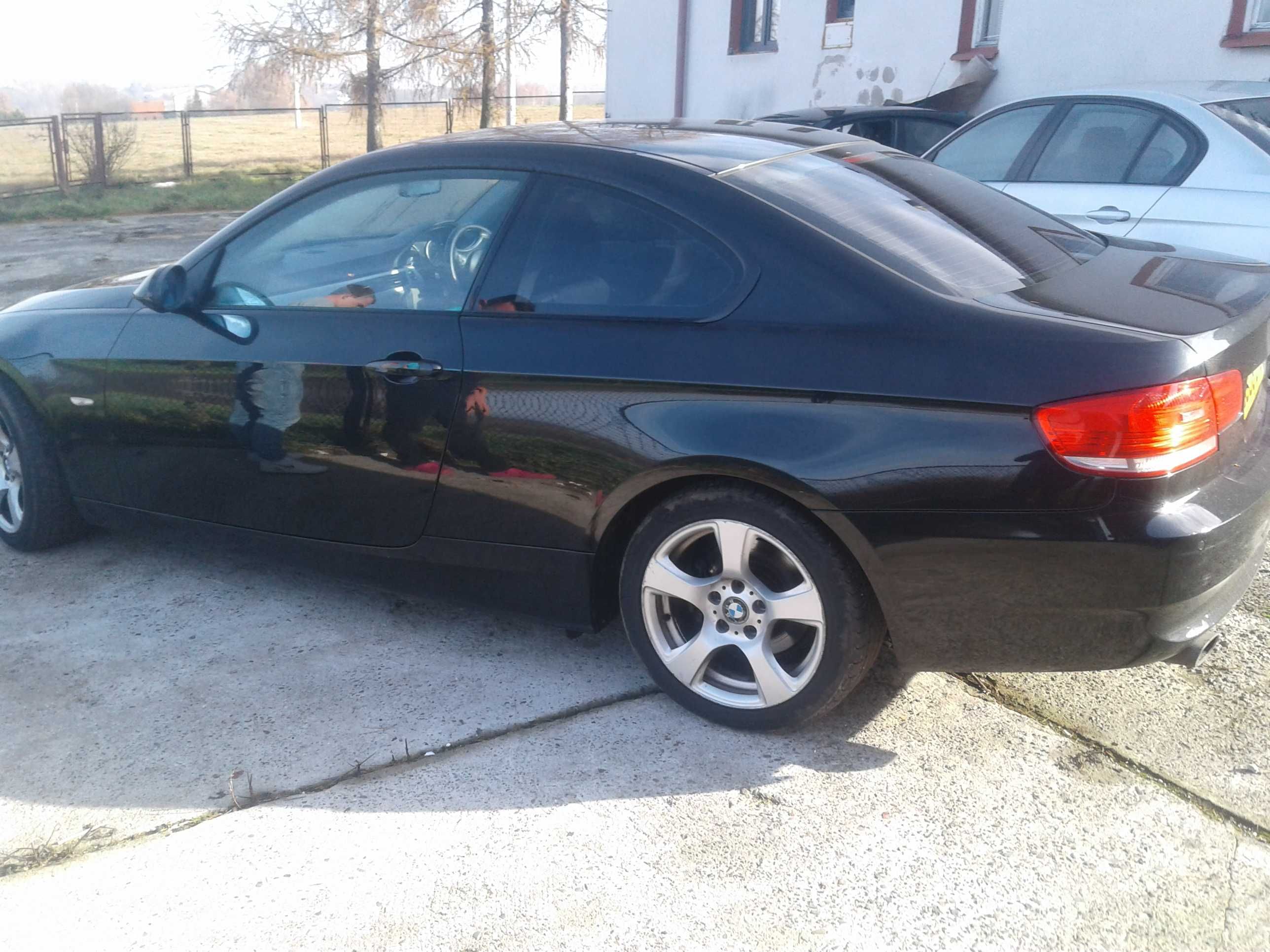 BMW E92 E93 Coupe M3 Zderzak Tył na 2 Rury Próg Progi Prawy Lewy
