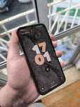 Google pixel 8a com 4 capas
