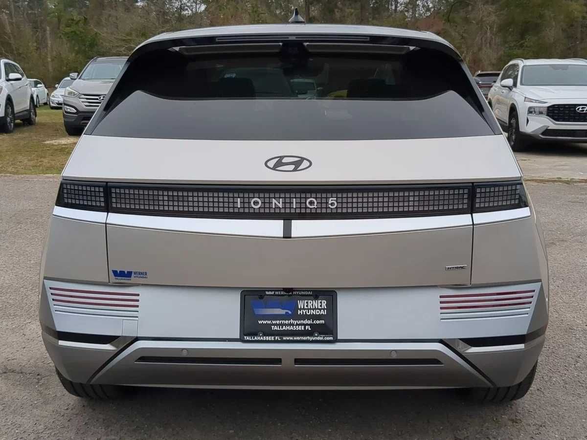 Hyundai Ioniq 5 2024 року