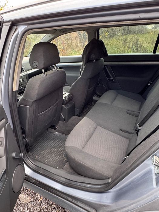 Opel Vectra 1.9D универсал