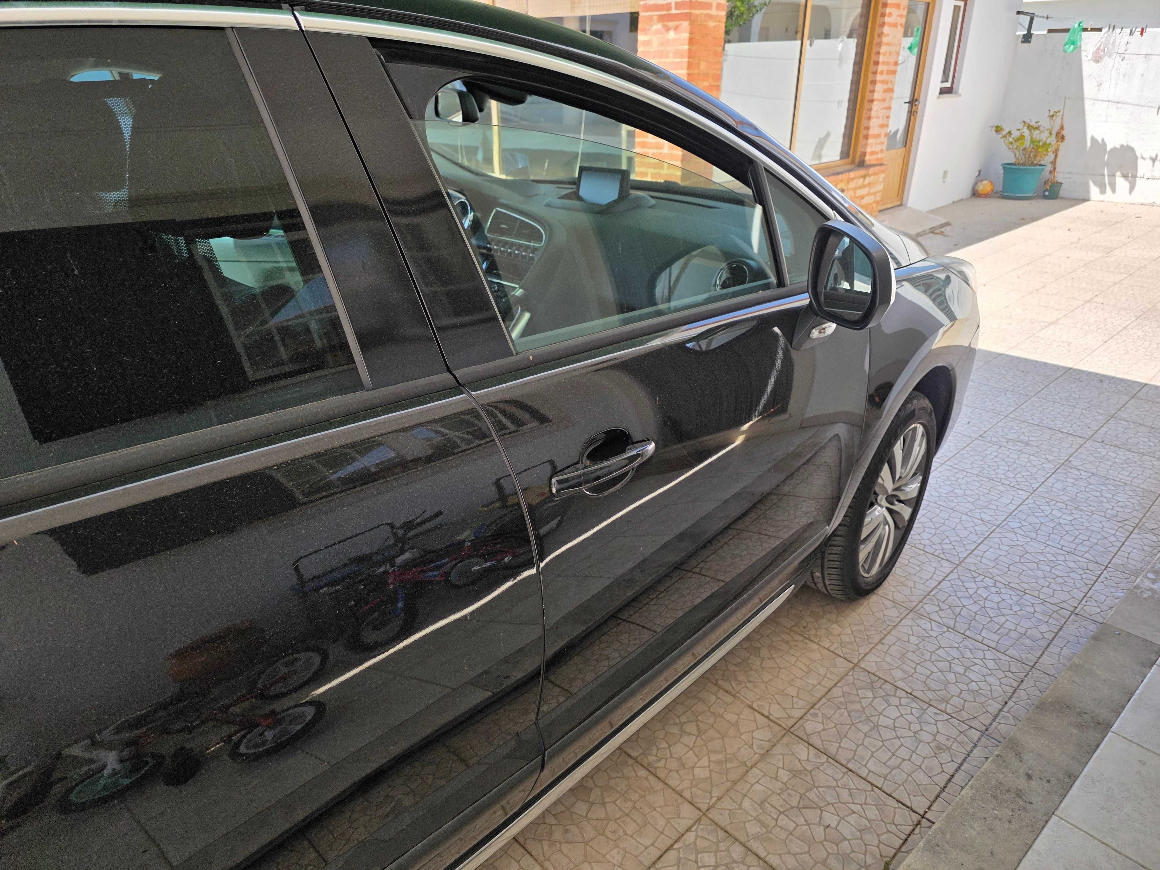 Peuveot 3008 BlueHdI
