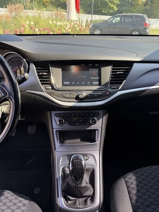 Хороше сімейне авто.