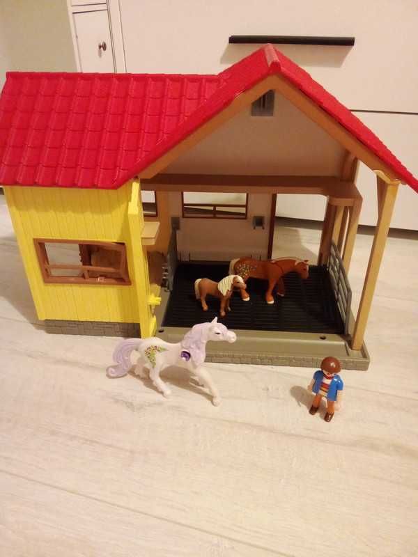 stajnia schleich Playmobil domek dom
