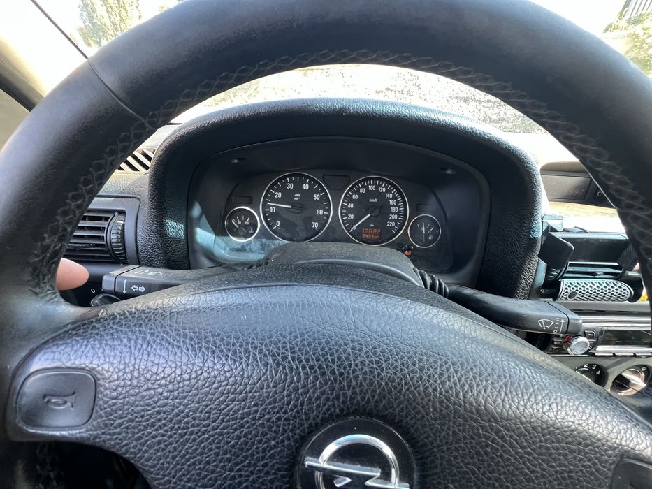 Продам opel astra g 1,6 бензин