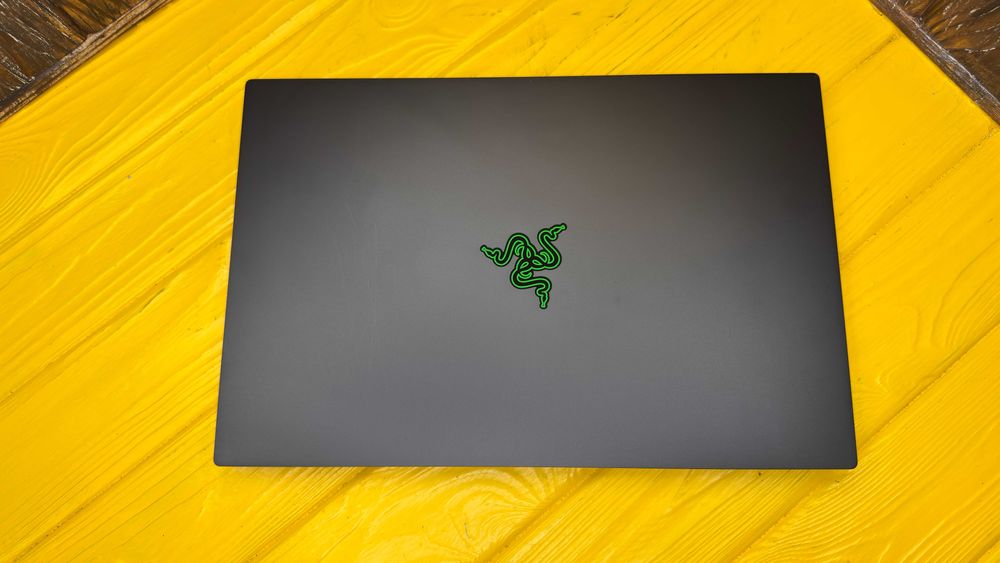 РОЗПРОДАЖ! Ноутбук в Металевому Корпусі Razer Blade 15 RZ09-0349