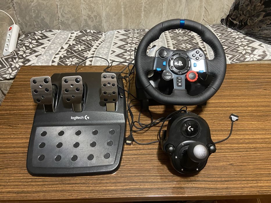 Logitech G29 + Shifter