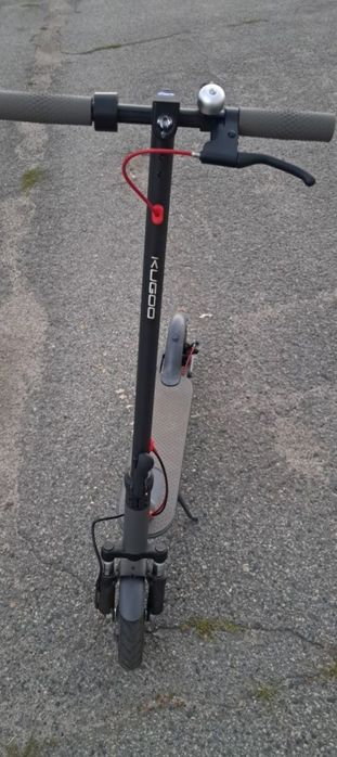 Продам электросамокат Kugoo M365