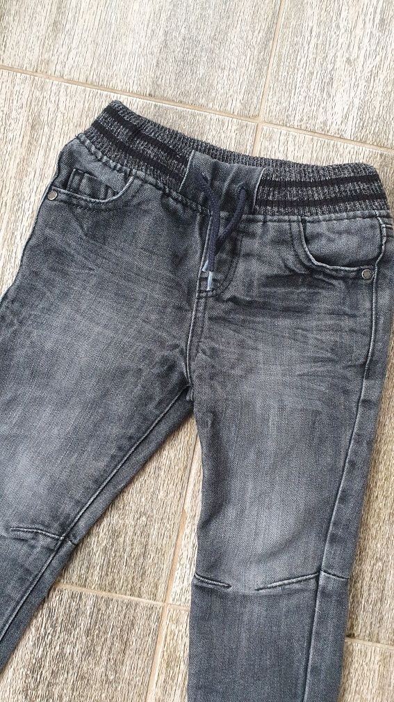 Стильні джинси на хлопчика 2-3 роки