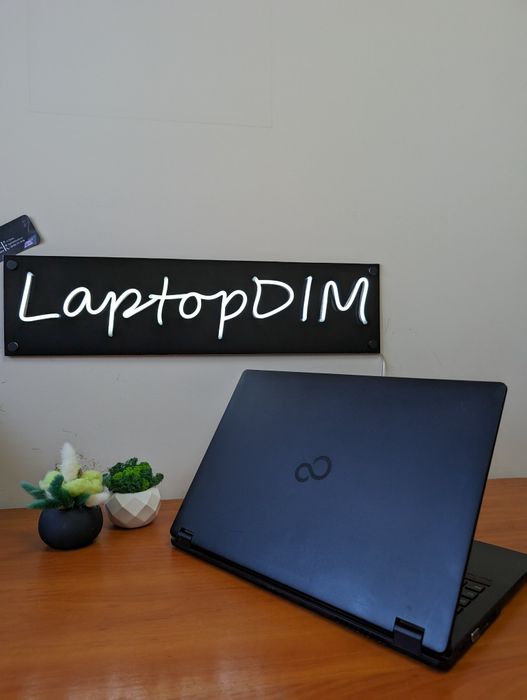 Ноутбук Fujitsu LIFEBOOK E548/i3-7130U/8/256/14/HD/гарантія9міс