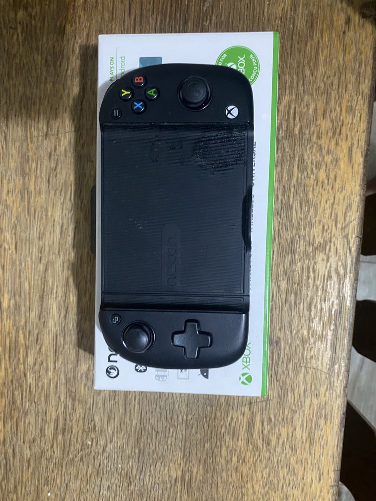 Konsola na telefon od xboxa stan bardzo dobry