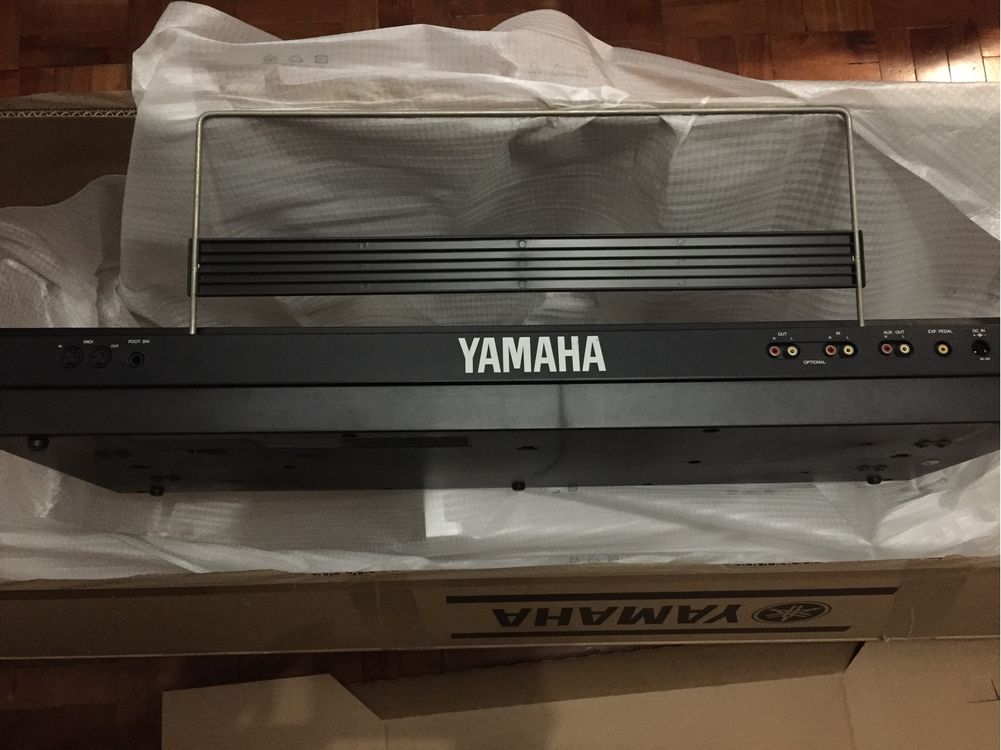 PSR-80 Portatone Piano Yamaha