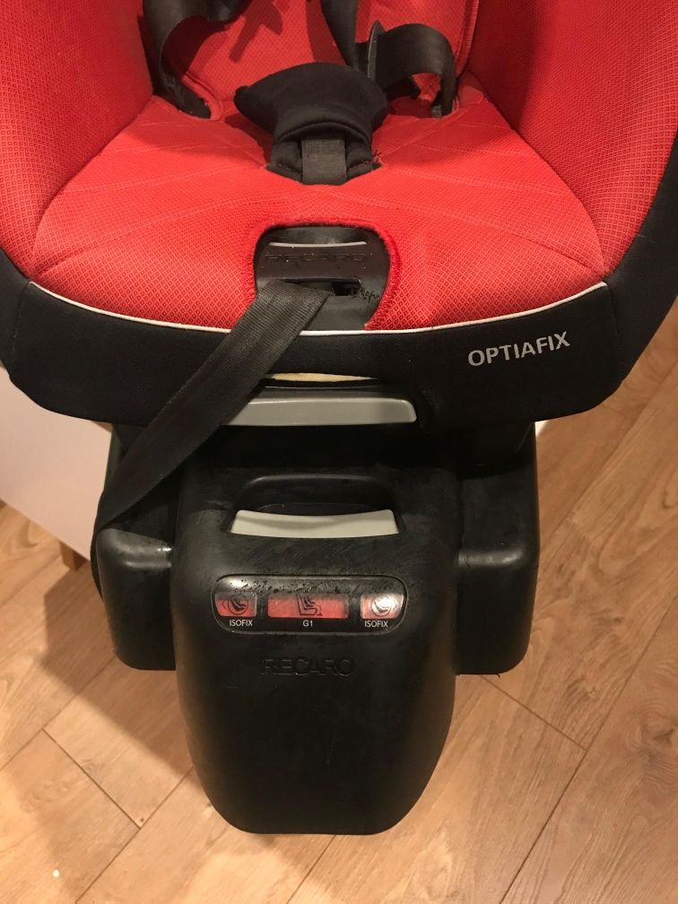 RECARO Optiafix Racing Red fotelik samochodowy 9-18kg