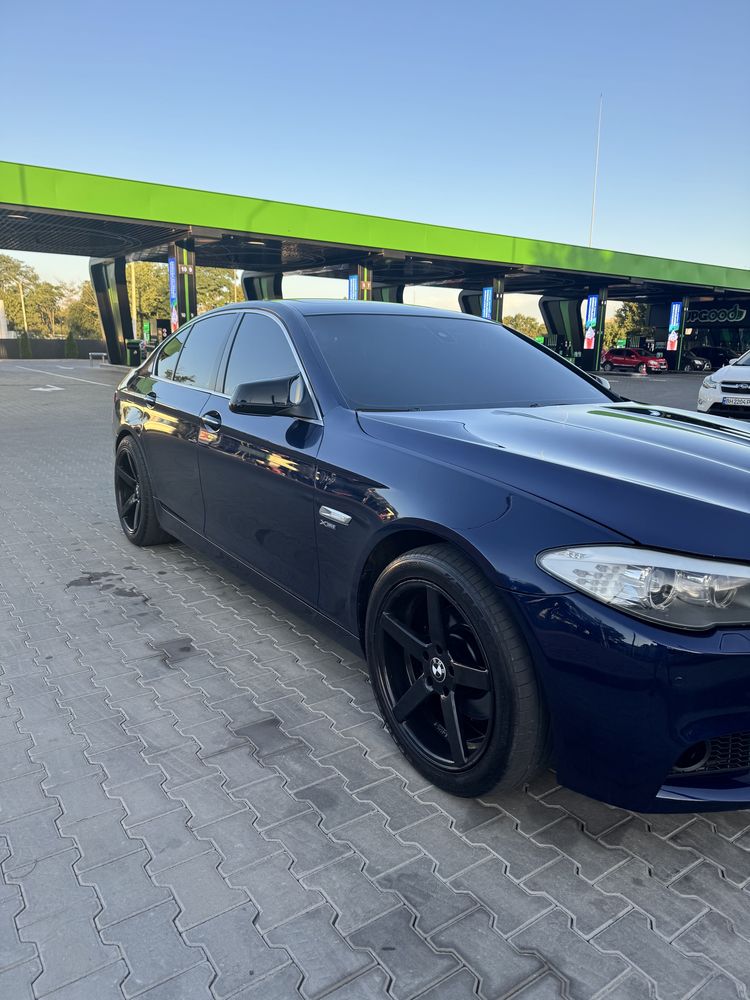 BMW 528i xDrive 2011 • 2.0  • Полный привод • Обслужена
