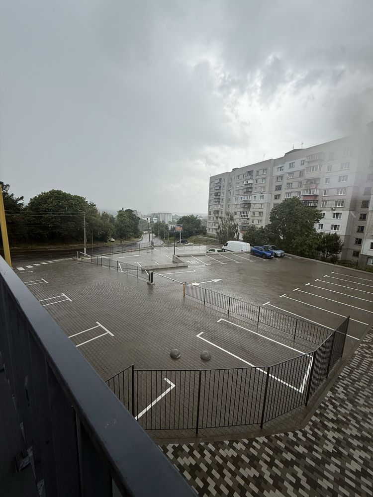 Велика 1-к квартира в центрі Фастова, єОселя