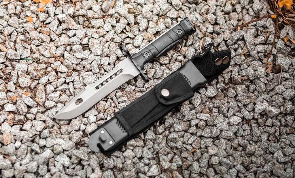 Nóż Taktyczny Wojskowy Ostry Kabura Bagnet K25 Solidny Survival Osełka