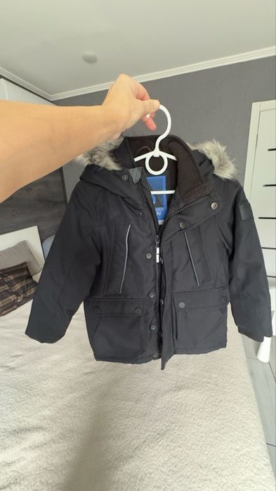 Продам дитячу зимову куртку