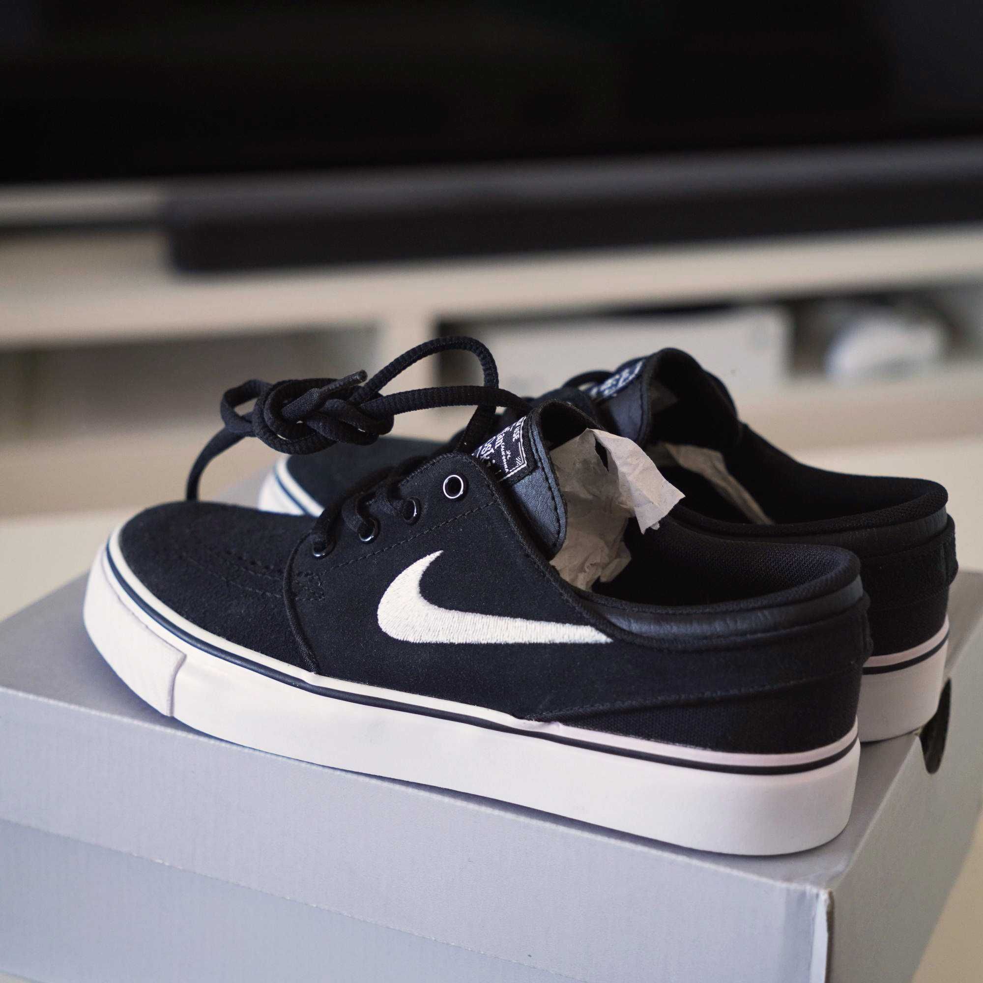 Buty NIKE SB Janoski - czarne - r. 36 - oryginalne