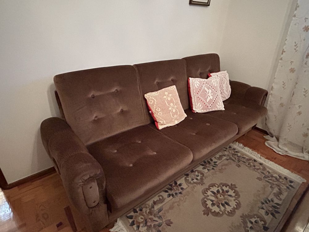 Sofá-cama 3 lugares veludo castanho